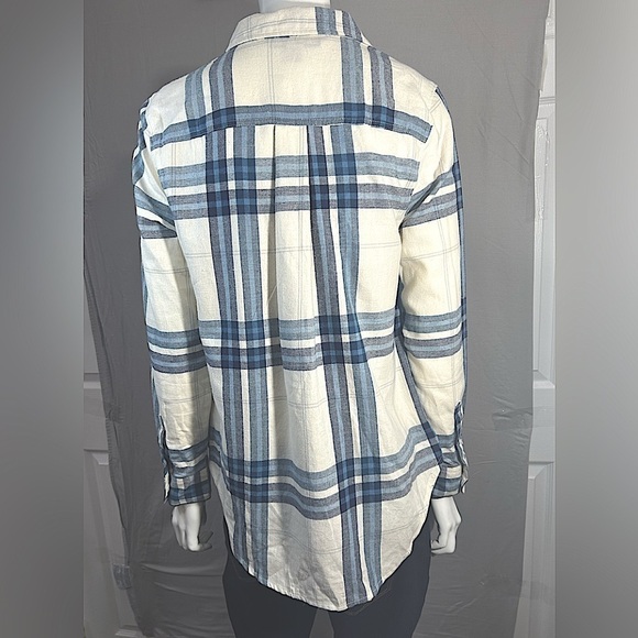Old Navy Long Sleeve Blue & Cream\Off White Plaid Button Down Shirt Size Medium - Picture 3 of 7